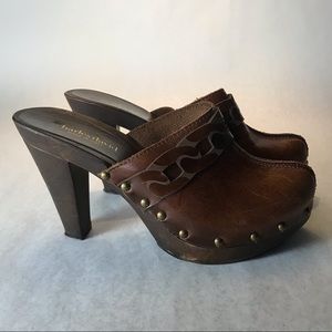 charles david_leather wood mule slide sandals